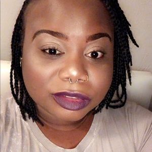 Meet your Posher, Sheila